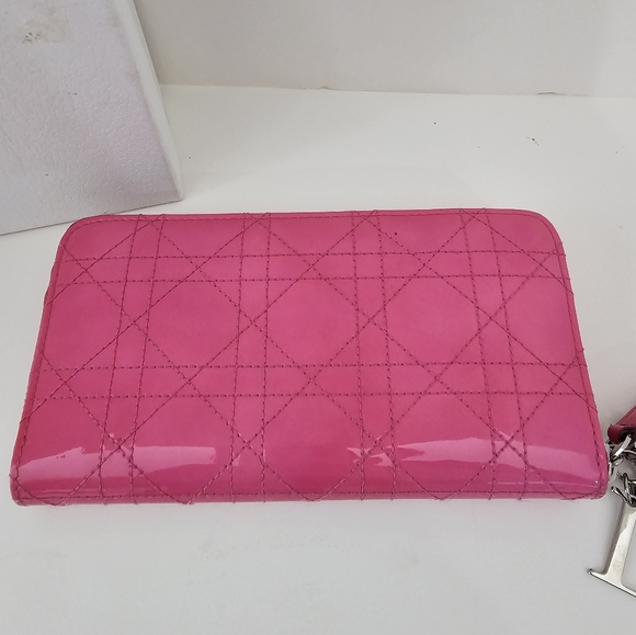 Dior Cannage Patent Zip Around Wallet - Picture 8 of 10